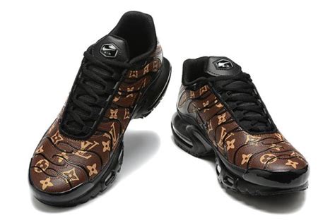 nike air max plus louis vuitton|Altro.